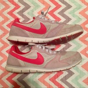 EUC Women’s Nike Eclipse NM Runner Shoes - 7